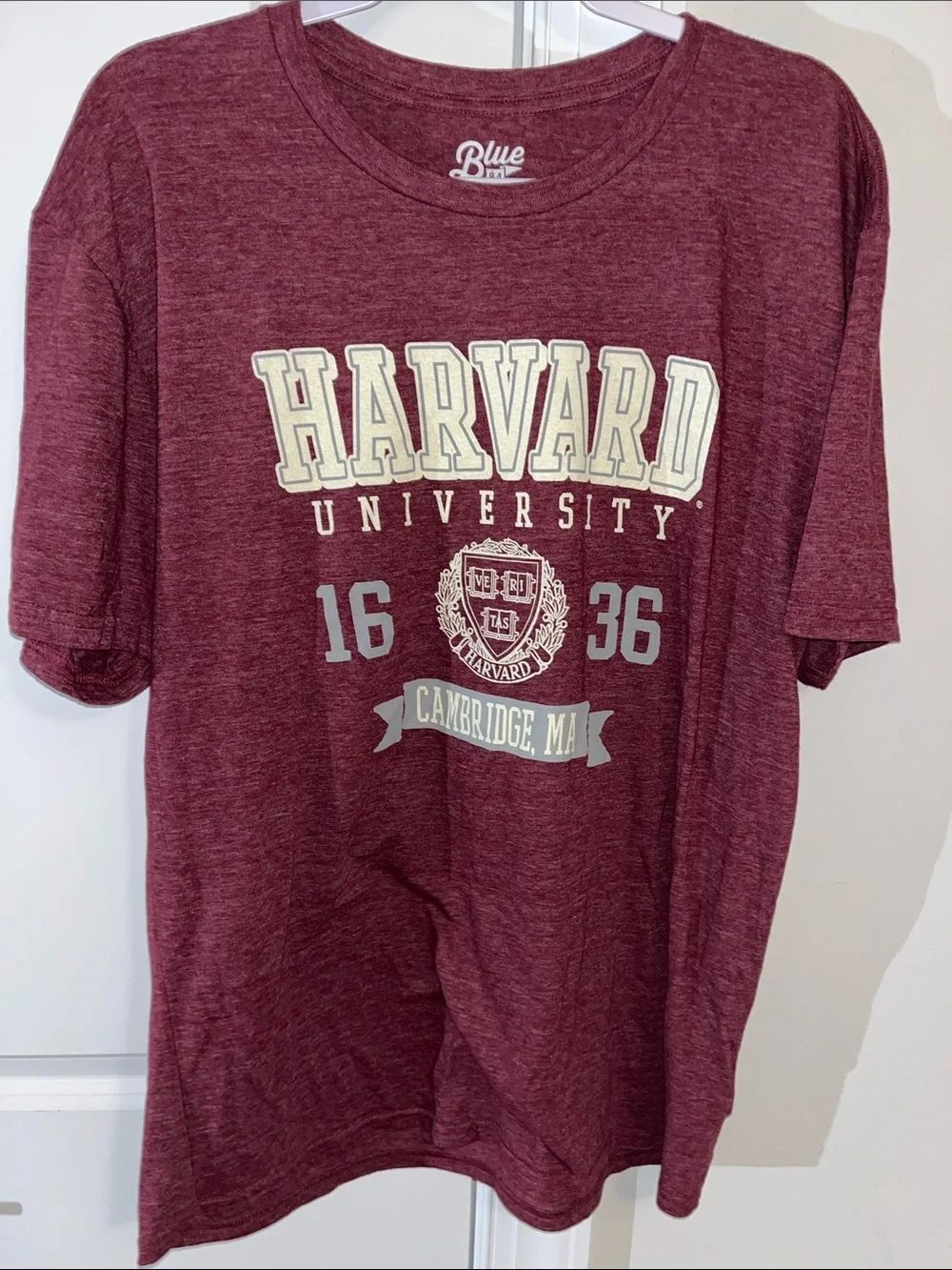 Retro Red Harvard University Crimson Ivy League Unisex t shirt L retro style New